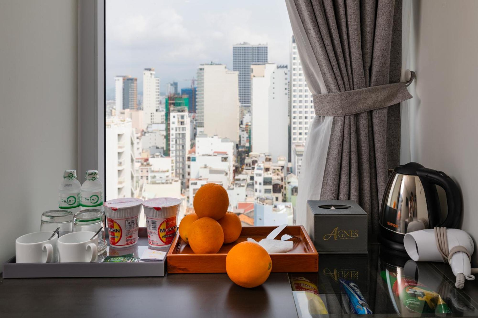Agnes Hotel Managed By Dhg Nha Trang Bagian luar foto